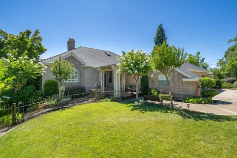 3107 Colombard Walk, Redding, CA 96001