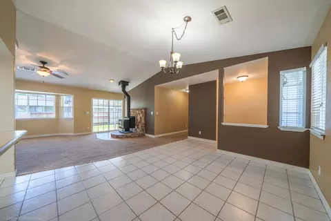 Living - 1043 Goodview Way, Redding, CA 96003 photo 1 of 4
