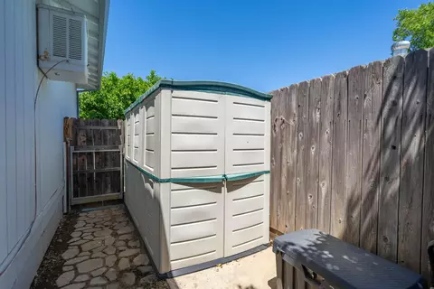 Exterior - 1043 Goodview Way, Redding, CA 96003 photo 14 of 16