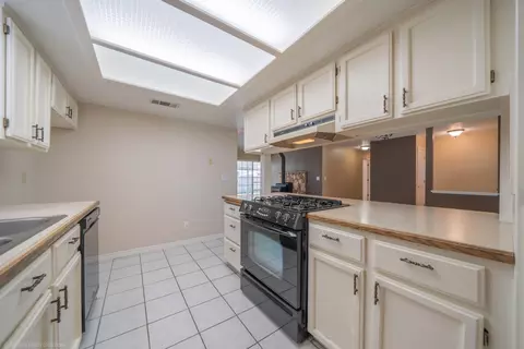 Kitchen - 1043 Goodview Way, Redding, CA 96003 photo 1 of 3