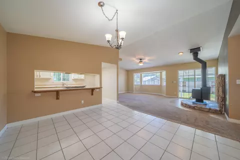 Living - 1043 Goodview Way, Redding, CA 96003 photo 4 of 4