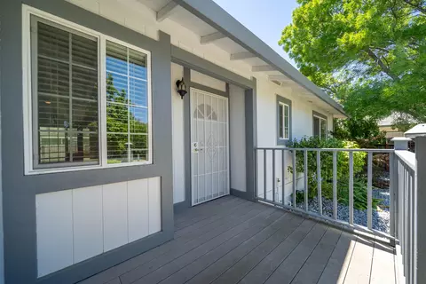 Exterior - 1043 Goodview Way, Redding, CA 96003 photo 4 of 16