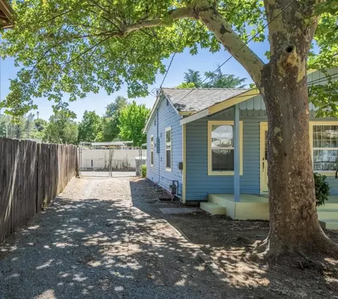 752 West St, Redding, CA 96001 photo 12