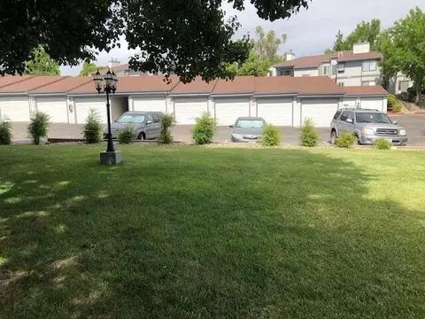 Exterior - 488 Ridgecrest Trl #130, Redding, CA 96003 photo 4 of 10