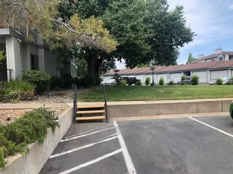 Exterior - 488 Ridgecrest Trl #130, Redding, CA 96003 photo 5 of 10