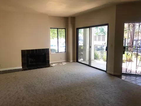Living - 488 Ridgecrest Trl #130, Redding, CA 96003 photo 1 of 3