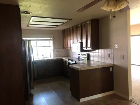 Kitchen - 488 Ridgecrest Trl #130, Redding, CA 96003 photo 1 of 3