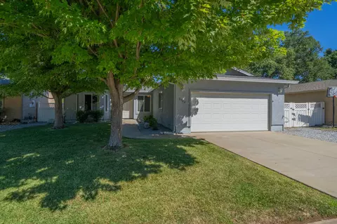 3582 Bearwood Pl, Anderson, CA 96007