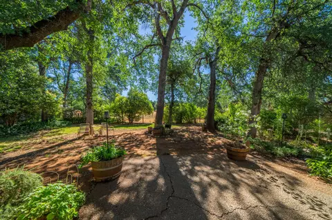 4897 Goodwater Ave, Redding, CA 96002 photo 4
