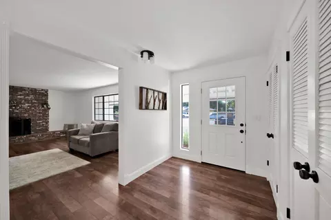 20137 Busch Ct, Redding, CA 96002 photo 4