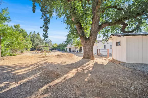 20137 Busch Ct, Redding, CA 96002 photo 54