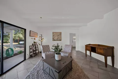 20137 Busch Ct, Redding, CA 96002 photo 10