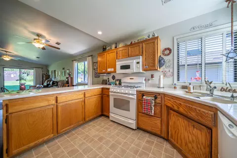 Kitchen - 2110 Renoir Path, Redding, CA 96001 photo 1 of 2