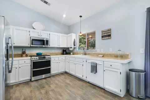 6523 Mullen Pkwy, Redding, CA 96001 photo 7