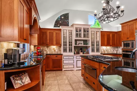 1563 Gold Hills Dr, Redding, CA 96003 photo 12