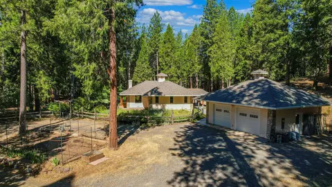 13956 Barbara Ln, Whitmore, CA 96096