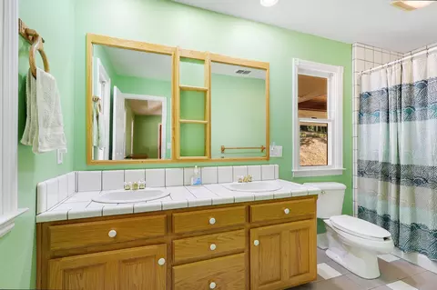 Bath - 13956 Barbara Ln, Whitmore, CA 96096 photo 1 of 3