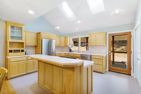 Kitchen - 13956 Barbara Ln, Whitmore, CA 96096 photo 2 of 3