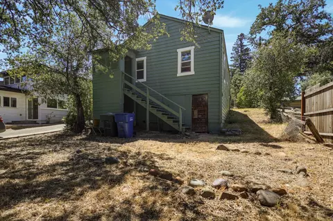 Exterior - 2512 Butte St, Redding, CA 96001 photo 5 of 9