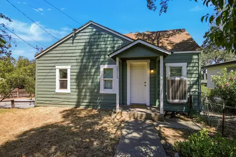2512 Butte St, Redding, CA 96001