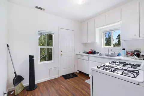 Kitchen - 2512 Butte St, Redding, CA 96001 photo 1 of 1