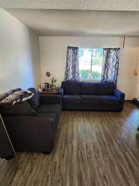 Living - 1125 Delphinium St, Red Bluff, CA 96080 photo 1 of 3