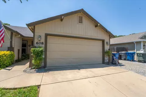 608 Valleybrook Dr, Redding, CA 96003 photo 8