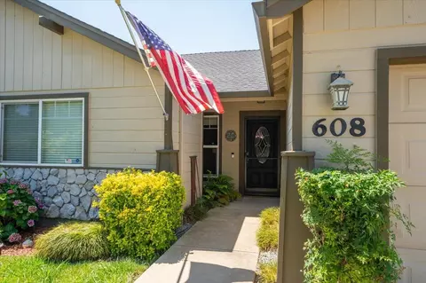 608 Valleybrook Dr, Redding, CA 96003 photo 40