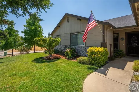 608 Valleybrook Dr, Redding, CA 96003 photo 9
