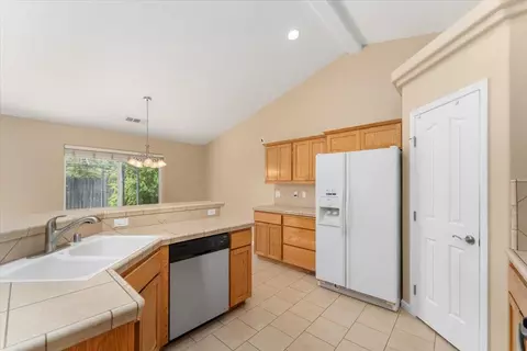 608 Valleybrook Dr, Redding, CA 96003 photo 34