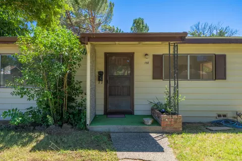 158 Encinal Dr, Red Bluff, CA 96080 photo 4