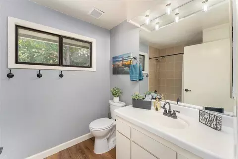 Bath - 12325 Craig Ave, Red Bluff, CA 96080 photo 3 of 4