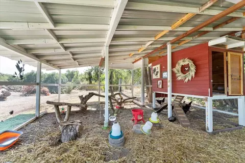 Exterior - 12325 Craig Ave, Red Bluff, CA 96080 photo 12 of 23