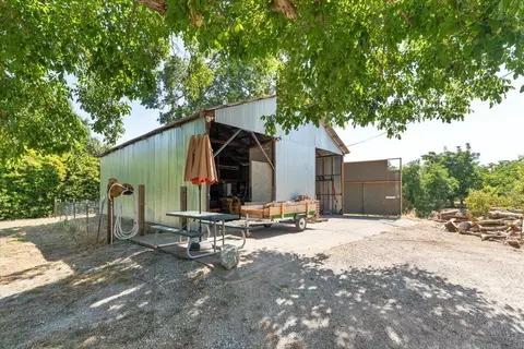 Exterior - 12325 Craig Ave, Red Bluff, CA 96080 photo 21 of 23