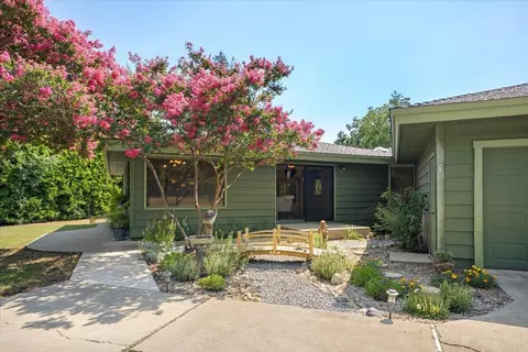Exterior - 12325 Craig Ave, Red Bluff, CA 96080 photo 2 of 23