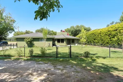 Exterior - 12325 Craig Ave, Red Bluff, CA 96080 photo 20 of 23