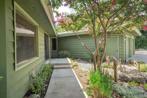Exterior - 12325 Craig Ave, Red Bluff, CA 96080 photo 5 of 23