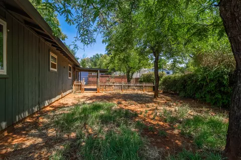 2177 Wilson Ave, Redding, CA 96002 photo 28