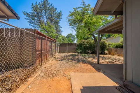2177 Wilson Ave, Redding, CA 96002 photo 25