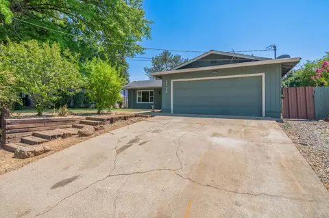2177 Wilson Ave, Redding, CA 96002 photo 3