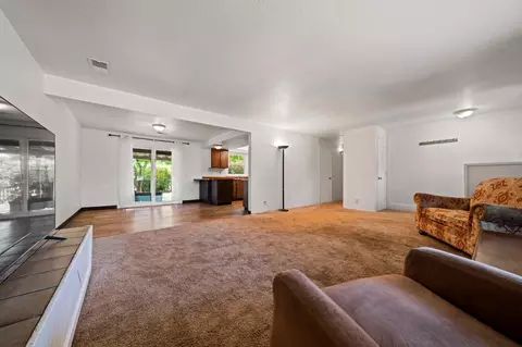 2177 Wilson Ave, Redding, CA 96002 photo 9