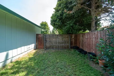 Exterior - 3096 Dove St, Redding, CA 96001 photo 7 of 7