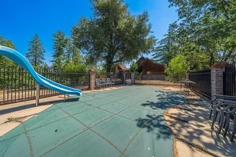 Exterior - 14532 Chauncy Way, Redding, CA 96003 photo 17 of 33