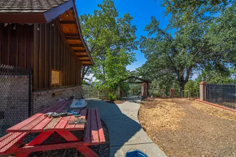 Exterior - 14532 Chauncy Way, Redding, CA 96003 photo 5 of 33