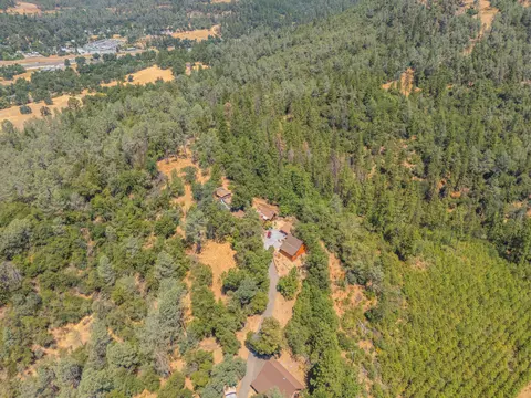 View/Area - 14532 Chauncy Way, Redding, CA 96003 photo 14 of 14