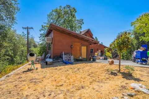 Exterior - 14532 Chauncy Way, Redding, CA 96003 photo 21 of 33