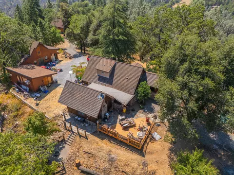 14532 Chauncy Way, Redding, CA 96003