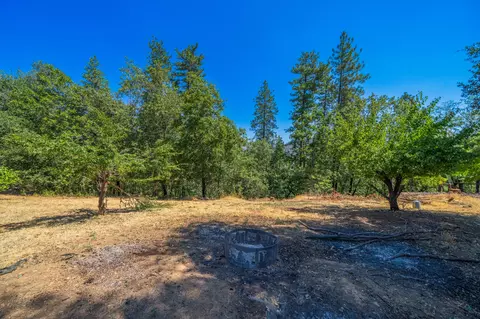 Exterior - 14532 Chauncy Way, Redding, CA 96003 photo 18 of 33