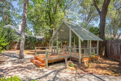 2589 Castlewood Dr, Redding, CA 96002 photo 40