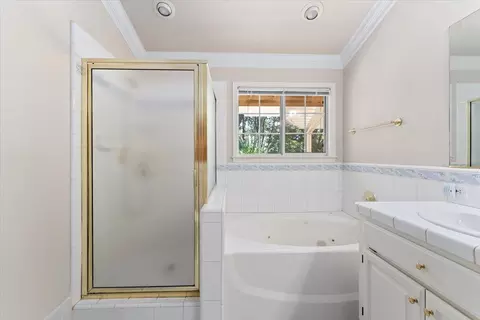 2589 Castlewood Dr, Redding, CA 96002 photo 21